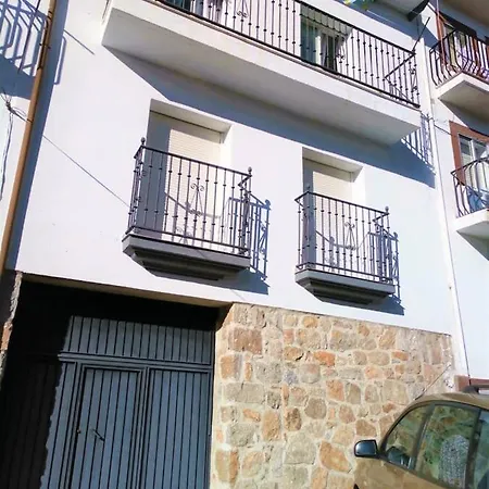 Acogedor Valle Del Jerte شقة *