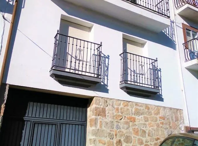 Acogedor Valle Del Jerte Apartmán *